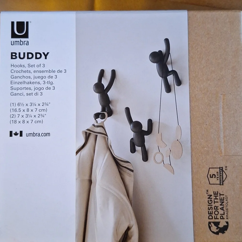 Climbing people wall hooks. Set of 3. Black.